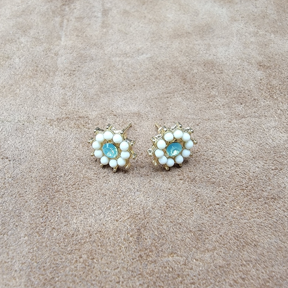 CUTE Flower Stud Earrings